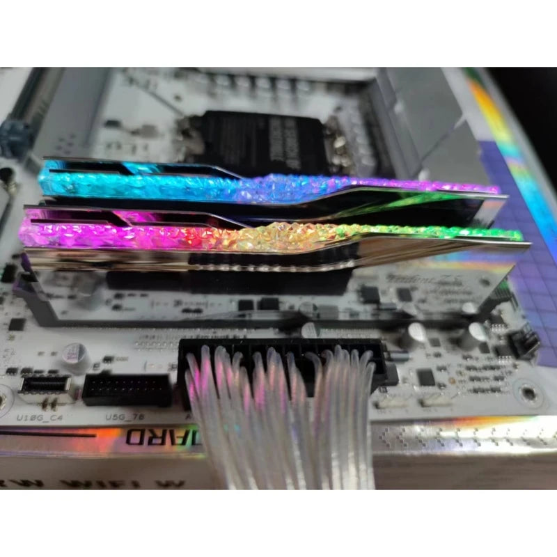 G.Skill Trident Z5 Royal DDR5 Series 2x16GB / 2x24GB 6400MHz 7200MHz 8000MHz 8400MHz 288 pinos 1.4V Memória de desktop de canal duplo