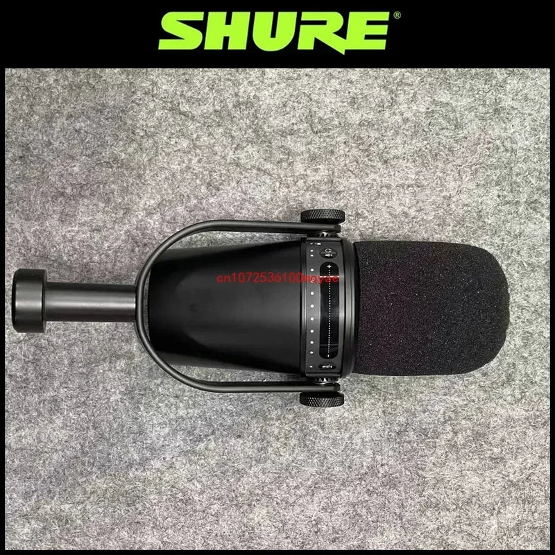 Shure MV7 Microfone Dinâmico Híbrido, USB, XLR, Exterior, Ao Vivo, Resposta de Frequência Selecionável, Placa de Som Integrada, Original